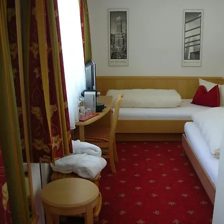 Aparthotel Hilde 3*
